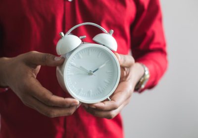 ساعة منبهة كلاسيكية